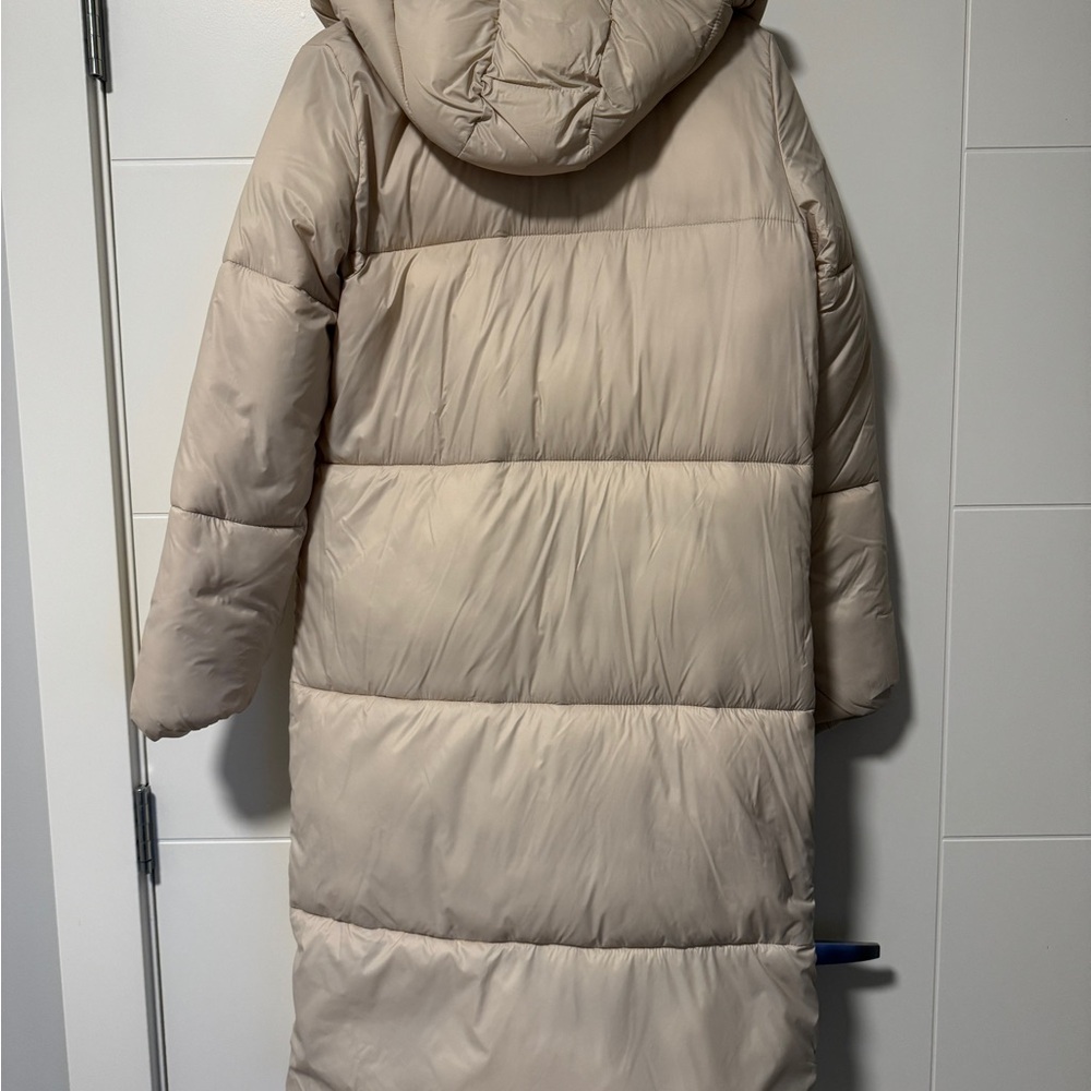 Abercrombie and Fitch Air Cloud Long Puffer - Picture 4 of 5